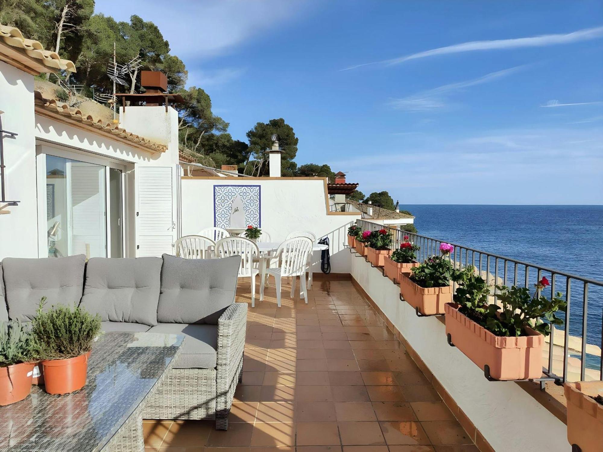 Tamariu Platja - Penthouse On Passeig Del Mar. Apartman Kültér fotó