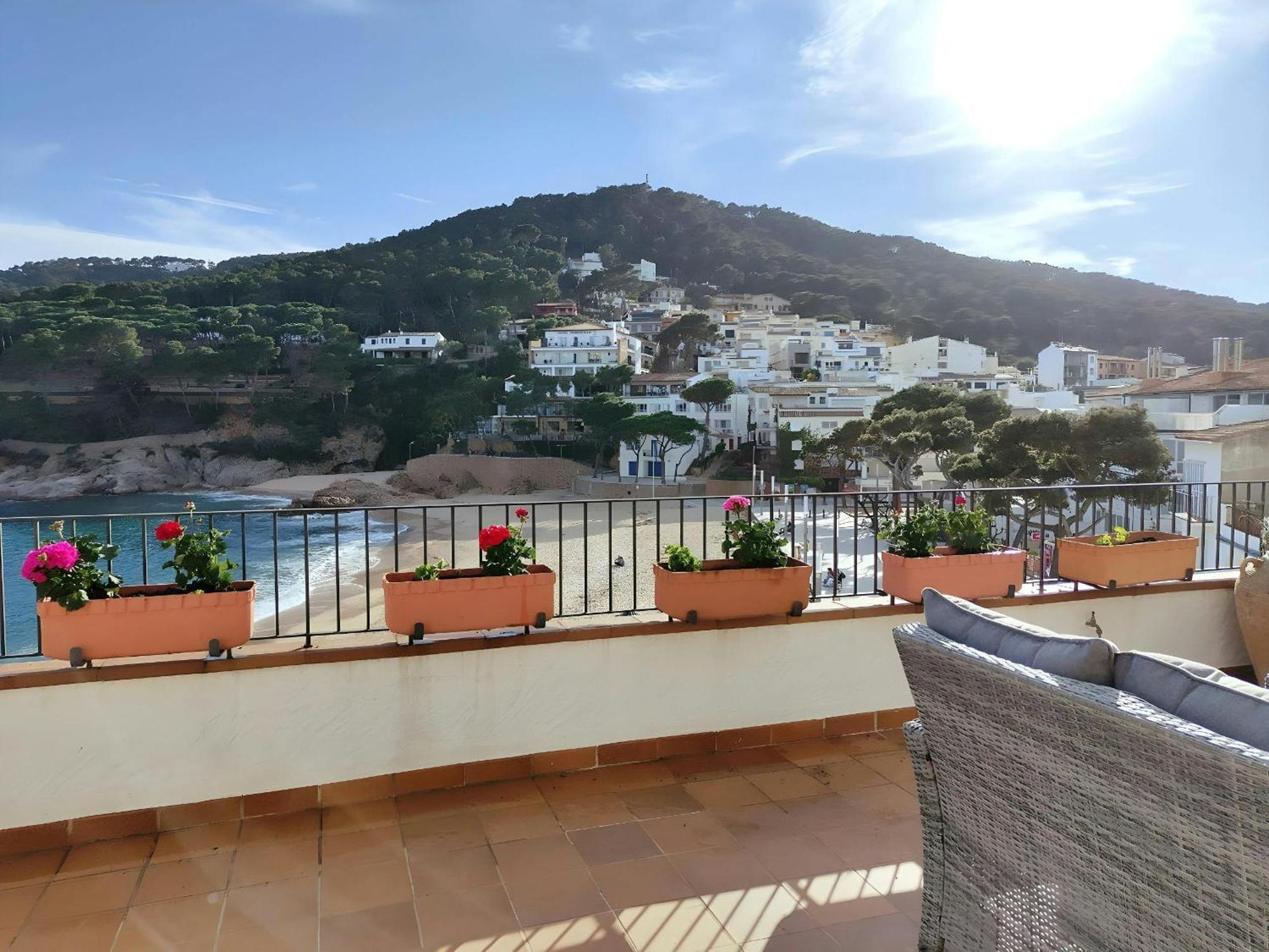 Tamariu Platja - Penthouse On Passeig Del Mar. Apartman Kültér fotó