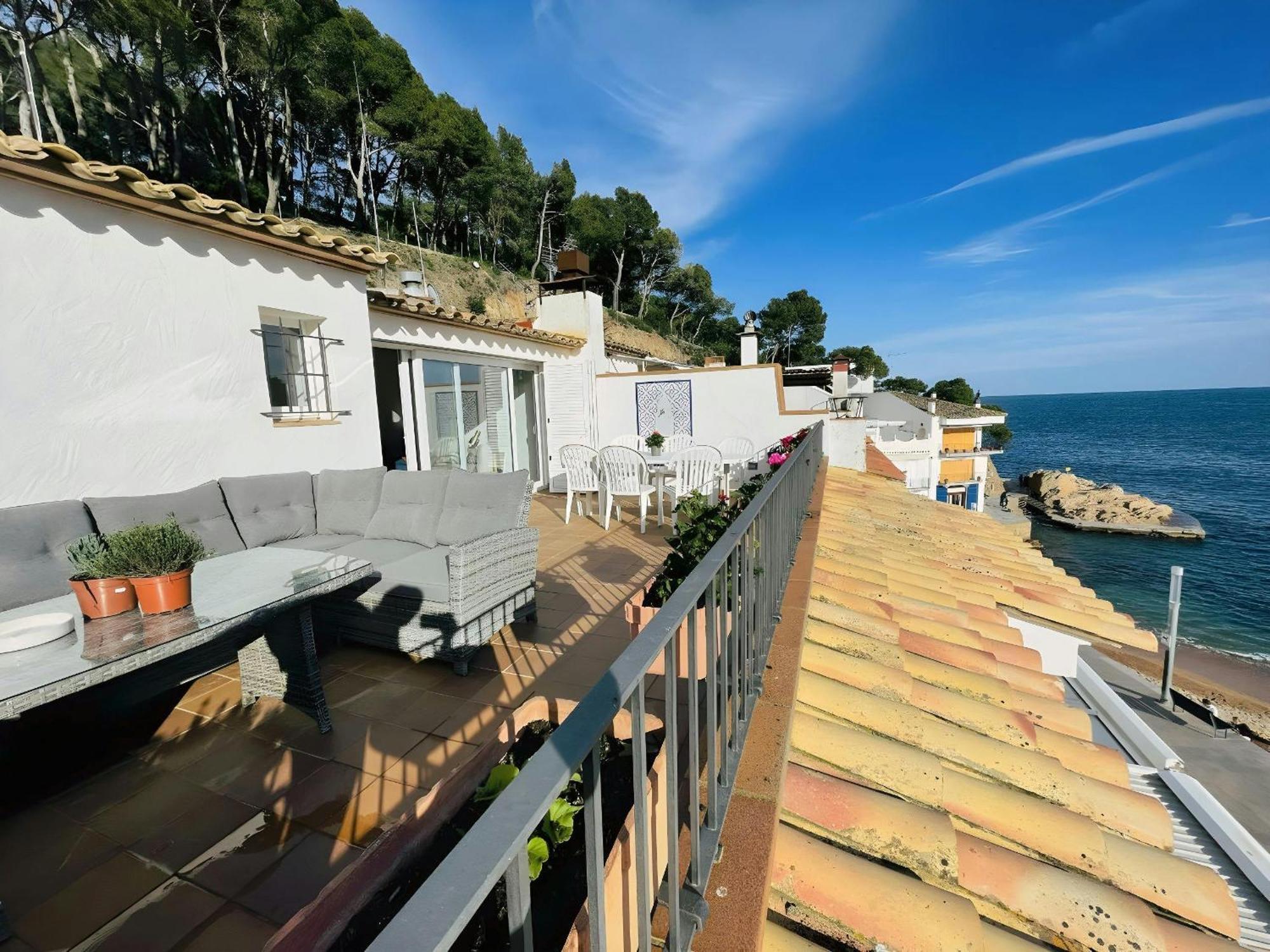 Tamariu Platja - Penthouse On Passeig Del Mar. Apartman Kültér fotó