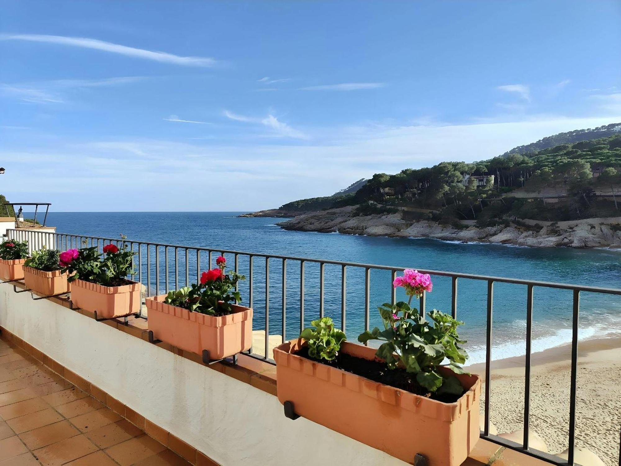 Tamariu Platja - Penthouse On Passeig Del Mar. Apartman Kültér fotó